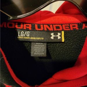 Under Armour sweatshirt
